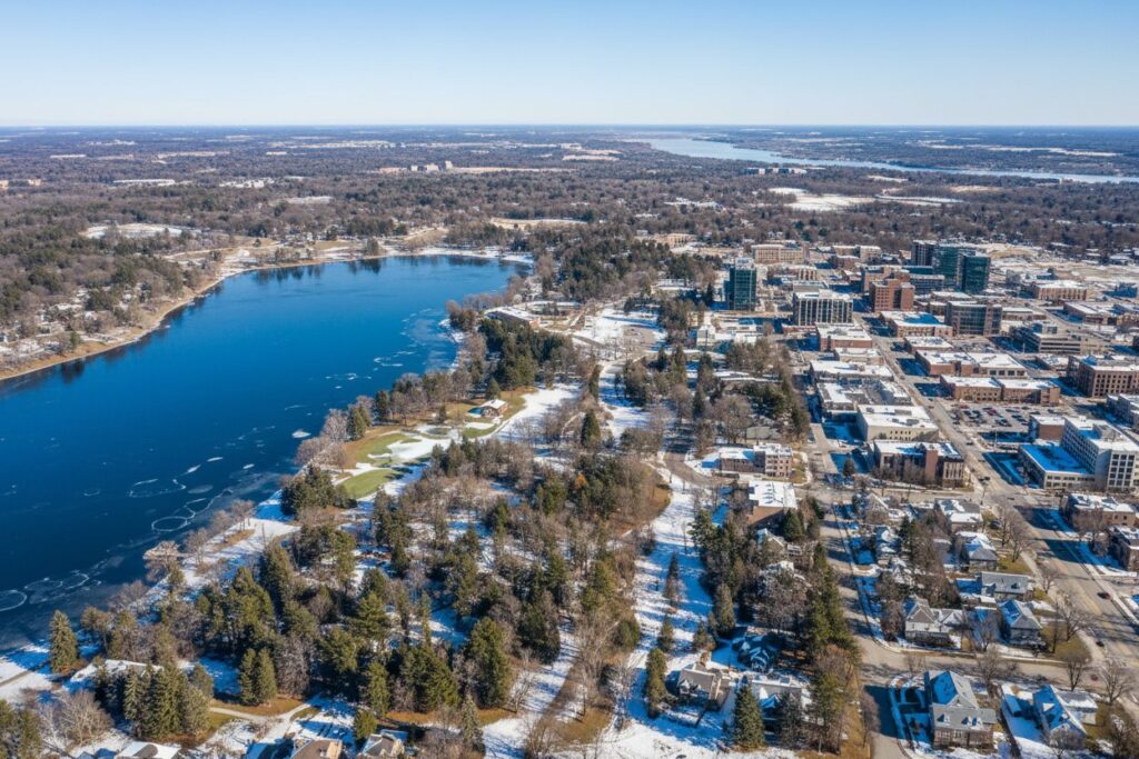 Lake Elmo Minnesota skyline and local area